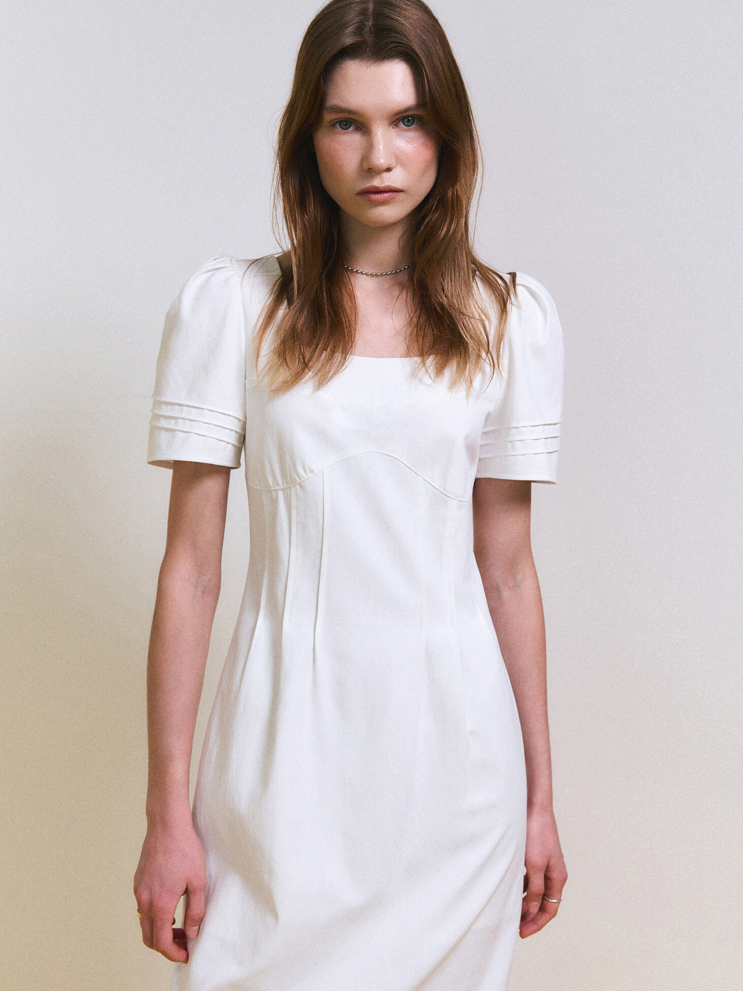 Tuck Detail Linen Dress / White